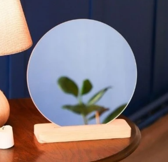 Yuvarlık Makyaj Aynası resmi