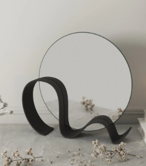 Dekoratif Masa ve Makyaj Aynası resmi